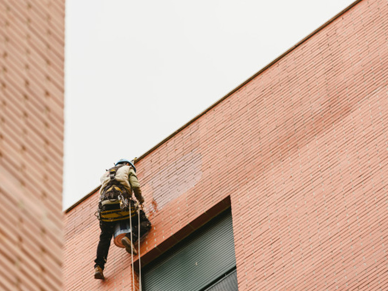 expertos en trabajos verticales en Castelldefels trabajos verticales en Castelldefels pintura de fachada