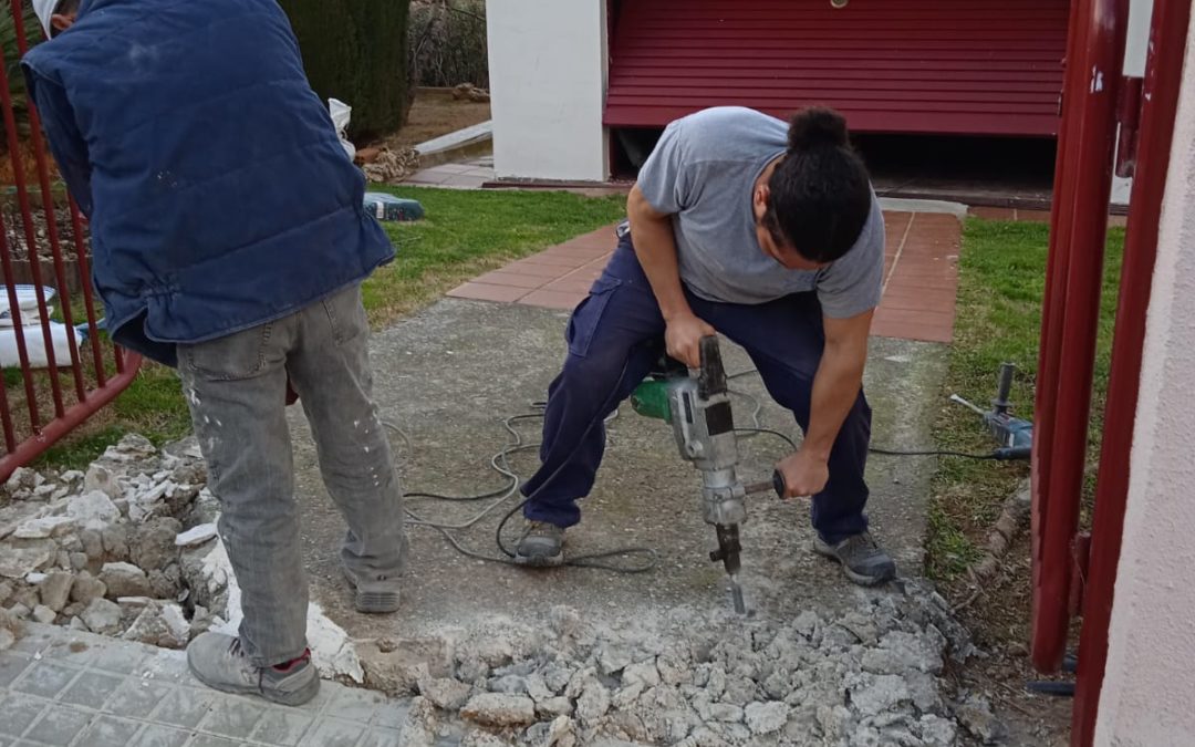 Reforma entrada de parking privada