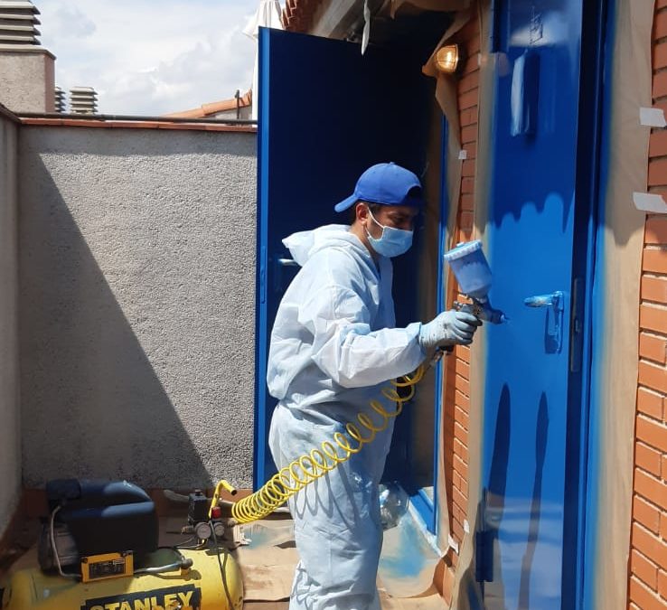 Arreglo de pintura de puertas en Barcelona