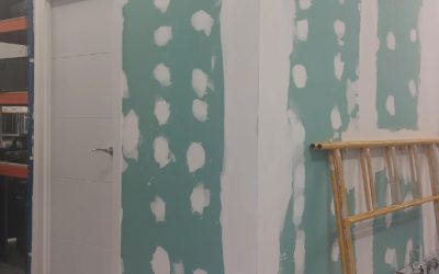 División de espacios de oficinas en Poble Nou Barcelona con colocación de pladur