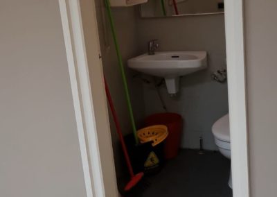 Lavabo antes de la reforma en Montaner- Barcelona para particular