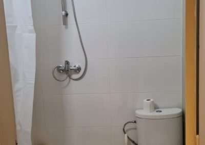 Lavabo después de la reforma en Montaner-Barcelona para particular